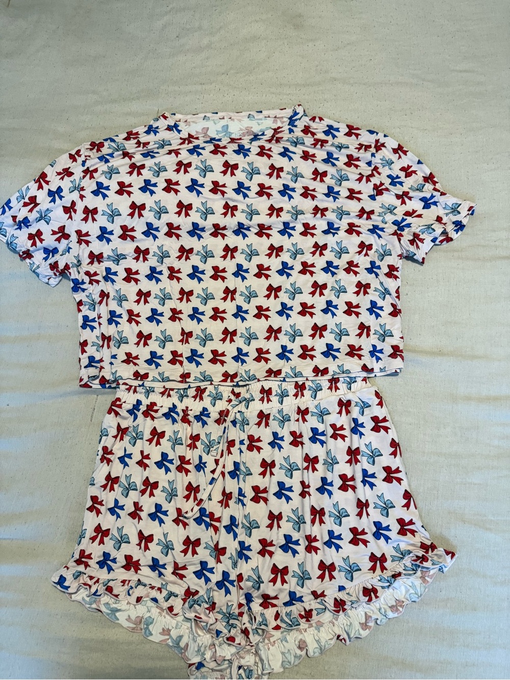 H&M White Short Sleeve Pajama Set with Red & Blue Bow Print